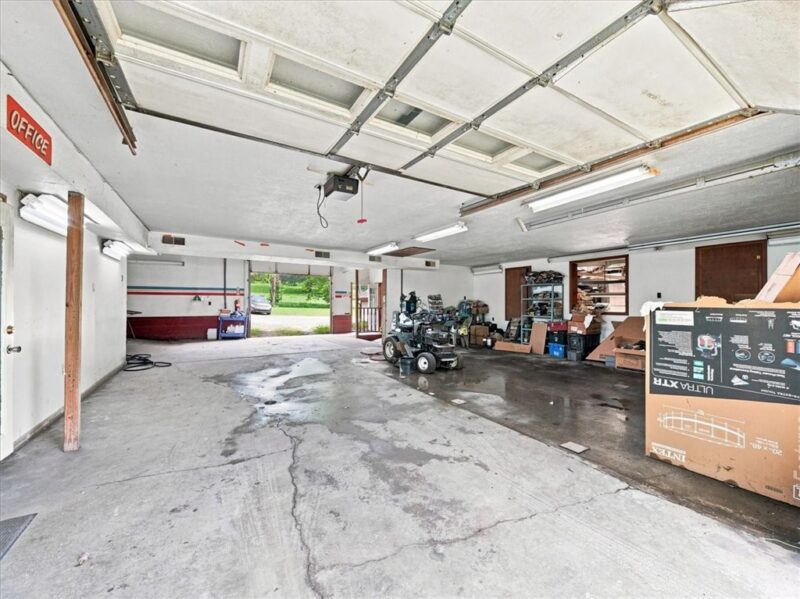 131 Mclafferty Rd — photo 8