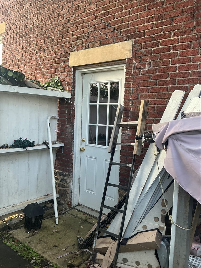 116 Shields Ave — photo 4