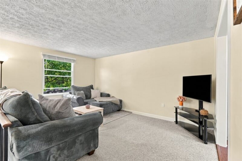 112 Highland Avenue — photo 5