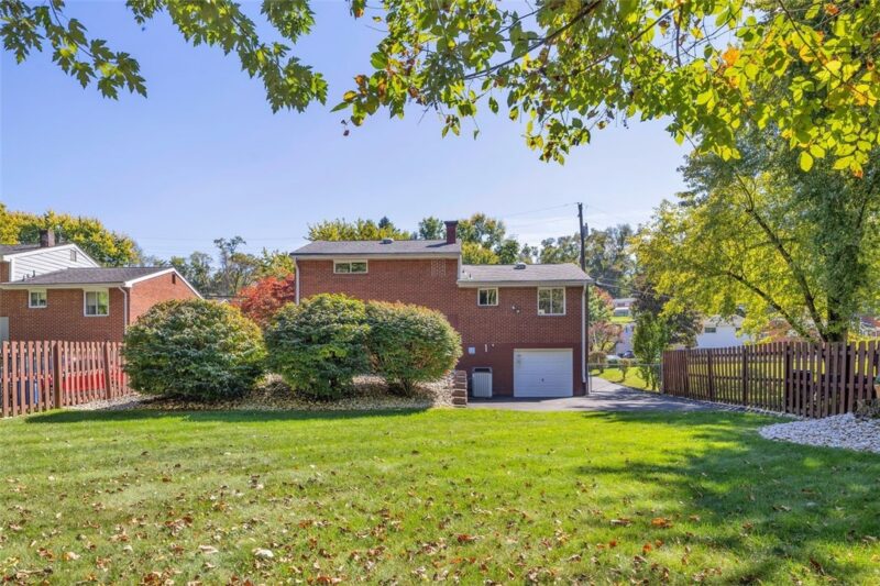 820 Niagara Drive — photo 2