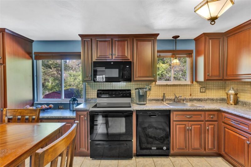 820 Niagara Drive — photo 7