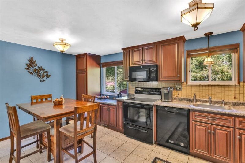 820 Niagara Drive — photo 8