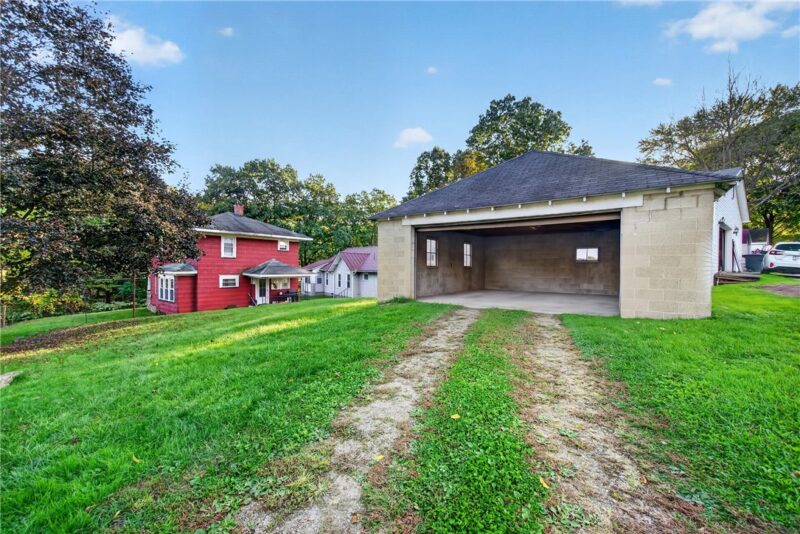 914 Walnut St — photo 4