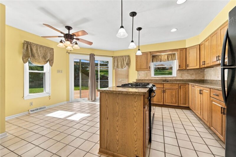 213 Chris Dr — photo 8