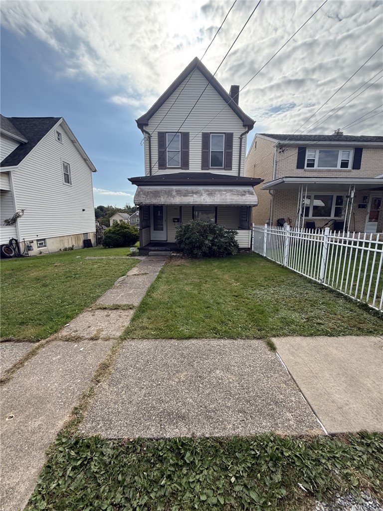 912 Summit St — photo 3