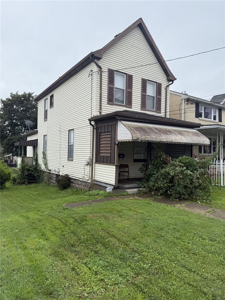 912 Summit St — photo 4