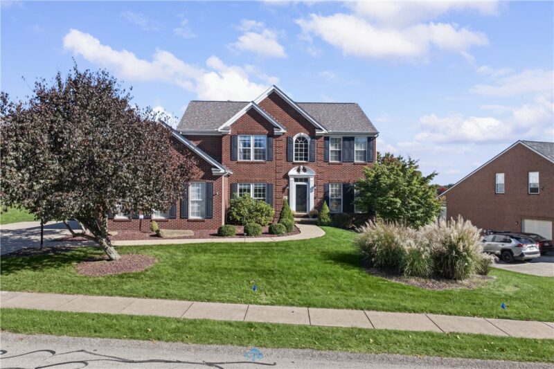 210 Briar Hill Ct