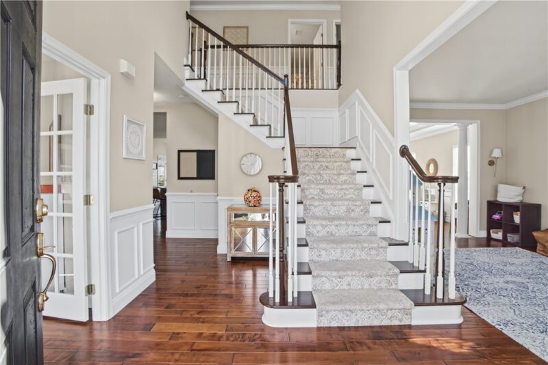 210 Briar Hill Ct — photo 4