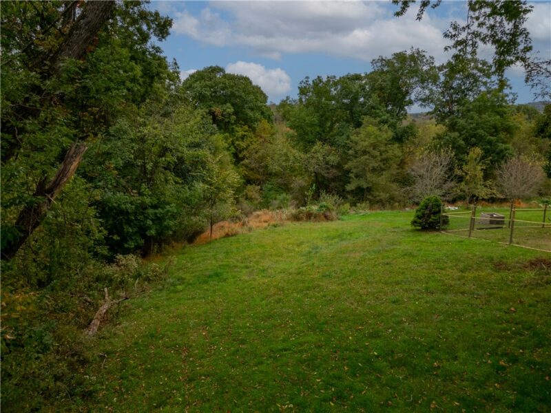 340 Trailer Blvd — photo 3