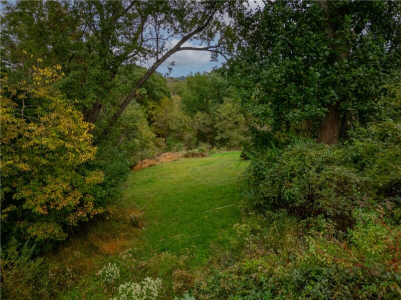 340 Trailer Blvd — photo 4