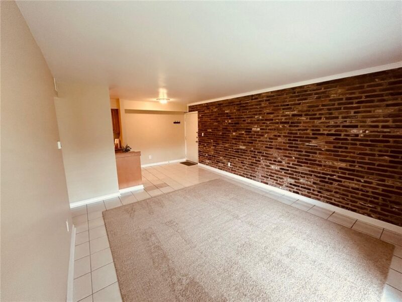 930 Margarite Dr K — photo 3
