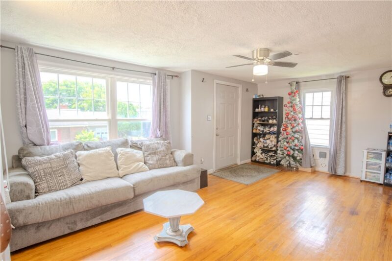 29 Crest St — photo 5