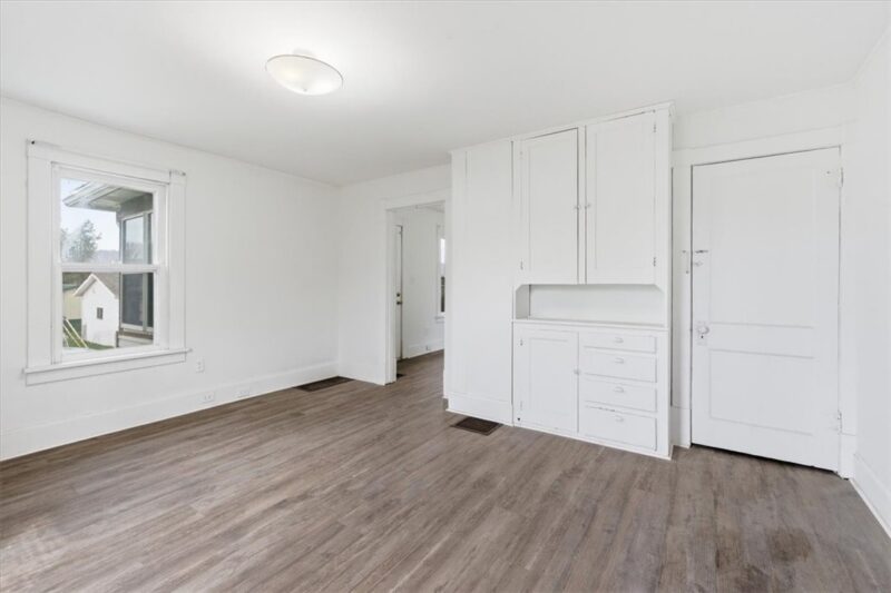 68 Beech St — photo 8