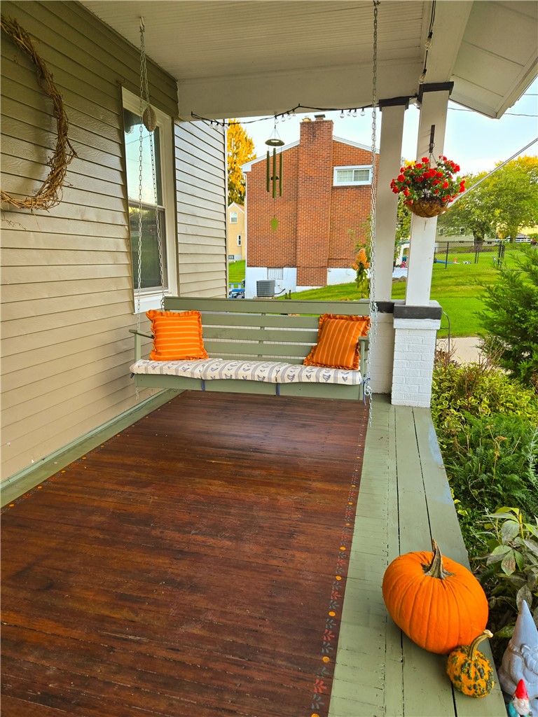 208 Widmer Avenue — photo 3