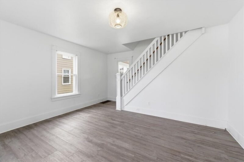 68 Beech St — photo 4