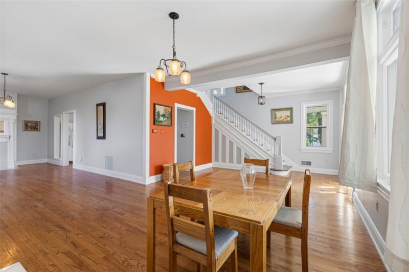 304 Bower Hill Rd — photo 3