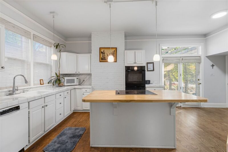 304 Bower Hill Rd — photo 4