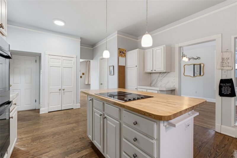 304 Bower Hill Rd — photo 8