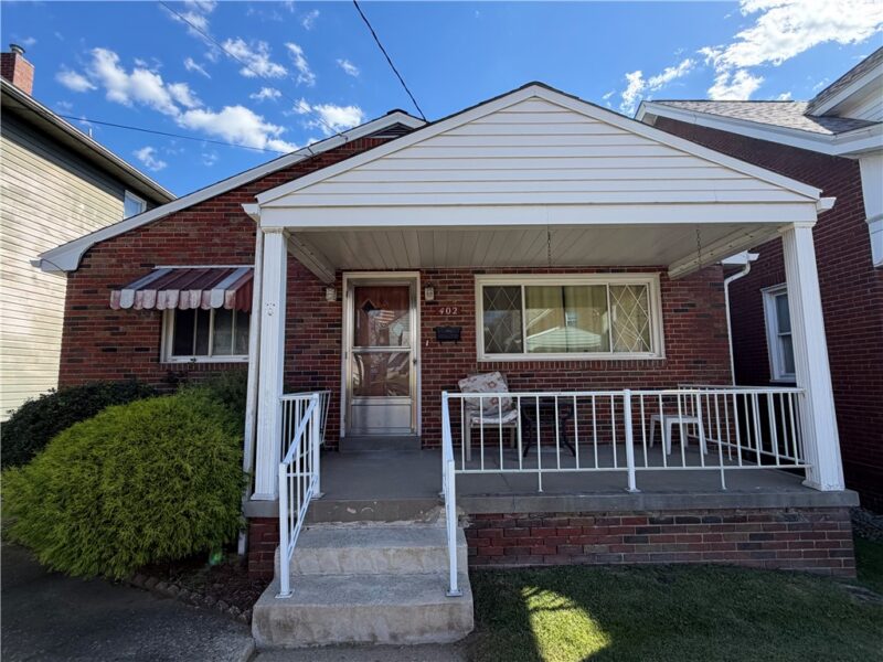402 Franklin Ave — photo 2