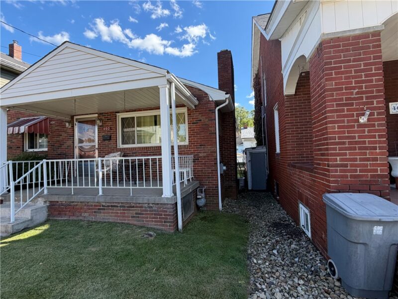 402 Franklin Ave — photo 3