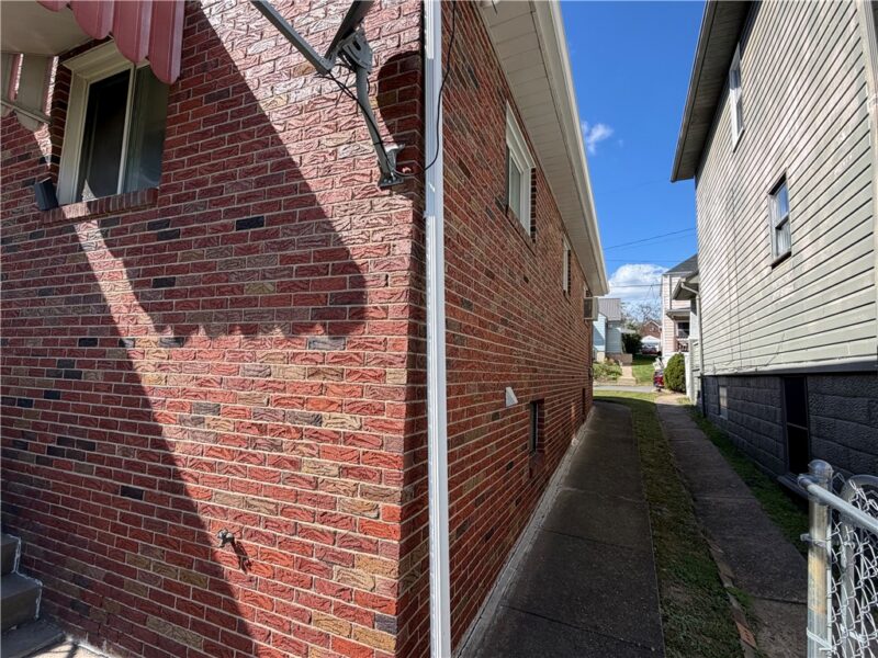 402 Franklin Ave — photo 4
