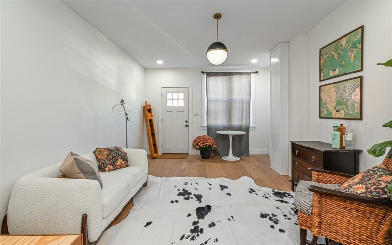 847 Suismon St — photo 4