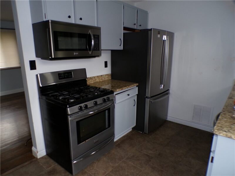 1560 Duncan Dr 27 — photo 5