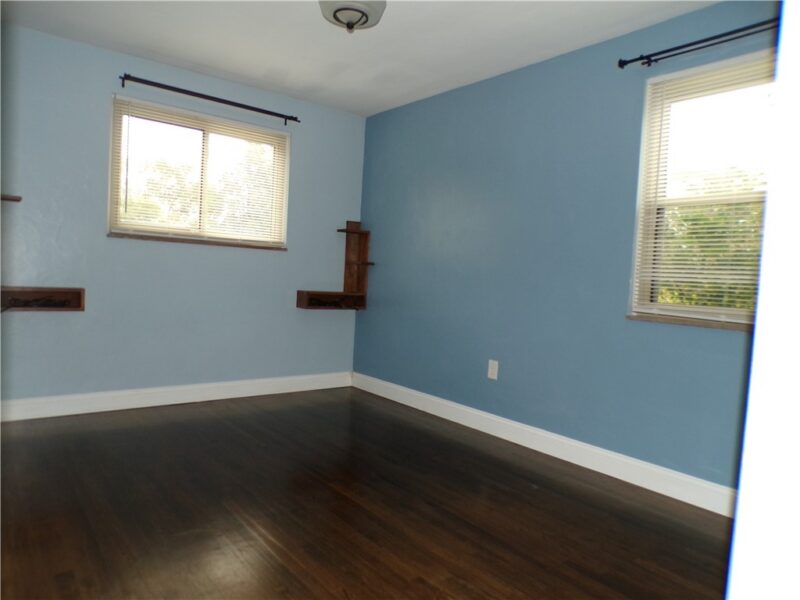 1560 Duncan Dr 27 — photo 7