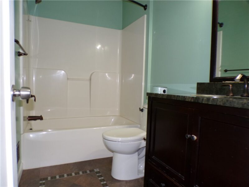 1560 Duncan Dr 27 — photo 8