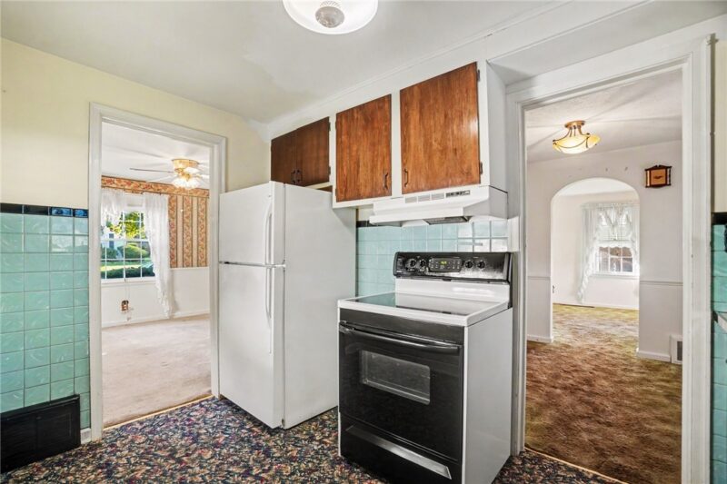969 Bon Air Drive — photo 8