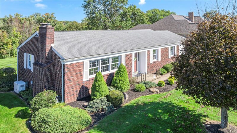115 Fairfield Dr — photo 4