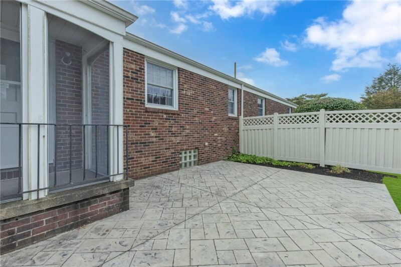 115 Fairfield Dr — photo 8