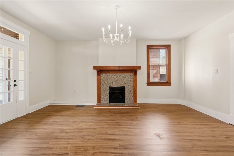 214 Castle Shannon Blvd — photo 4