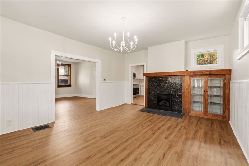 214 Castle Shannon Blvd — photo 6