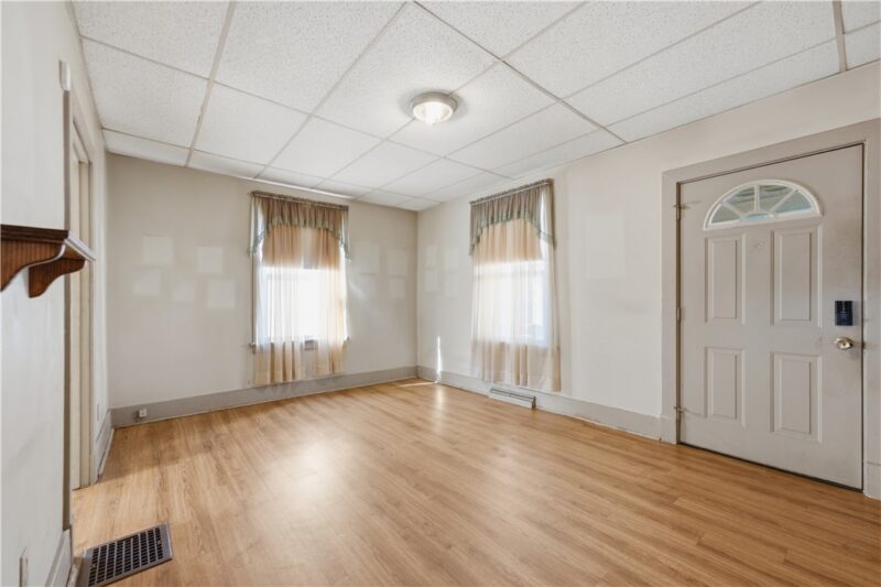332 Giffin Ave — photo 3