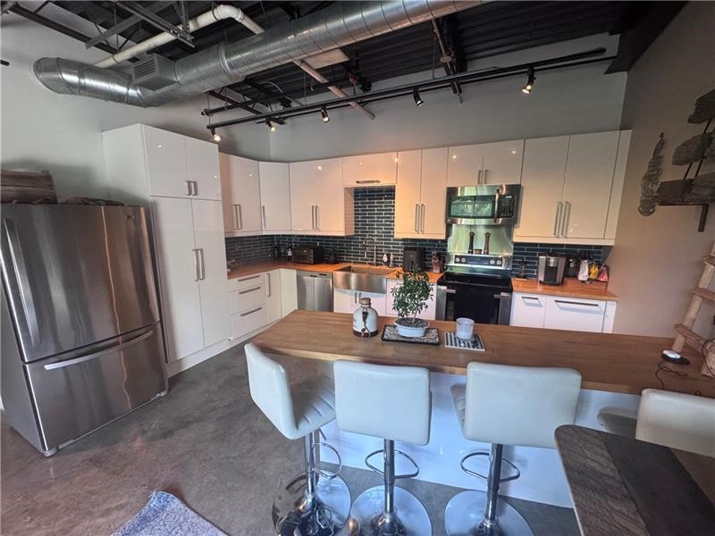 5491 Penn Avenue A305 — photo 7