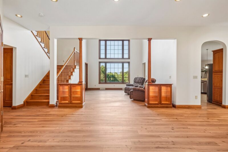 708 Cortland Drive — photo 4