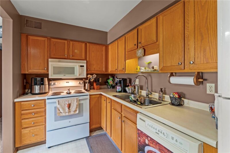 108 Clubhouse Dr — photo 8