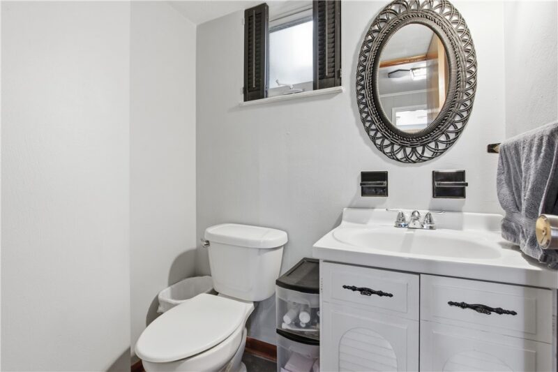 65 Lee Ave — photo 8