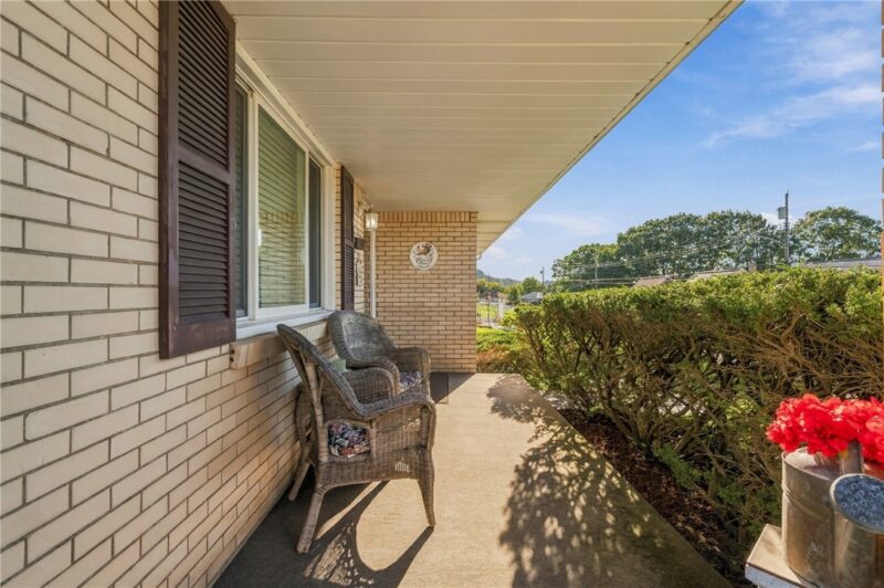 1822 Outlook Dr — photo 5