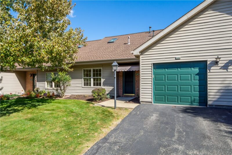 1407 Greenbriar Ct — photo 3