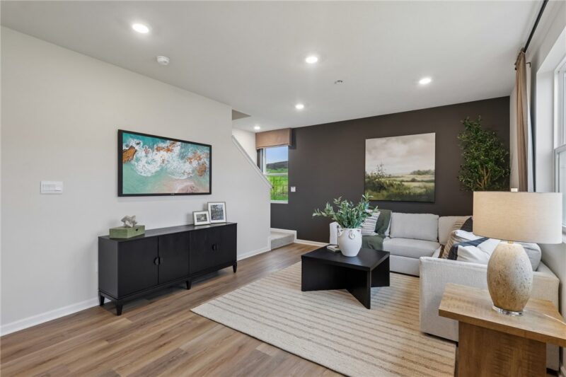 1090 Peachtree Rd — photo 8