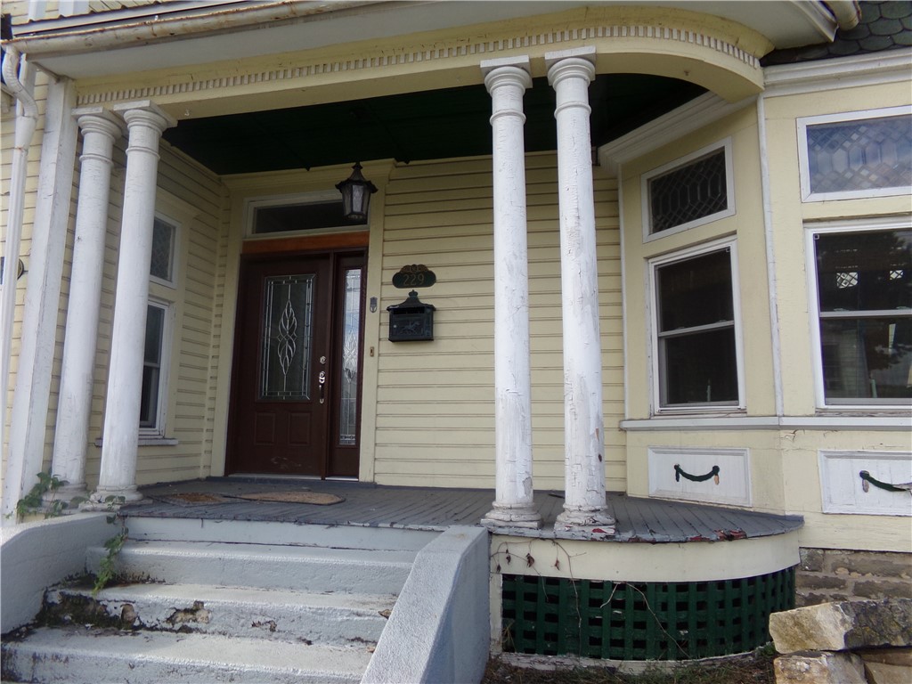 229 Meyers Avenue — photo 1