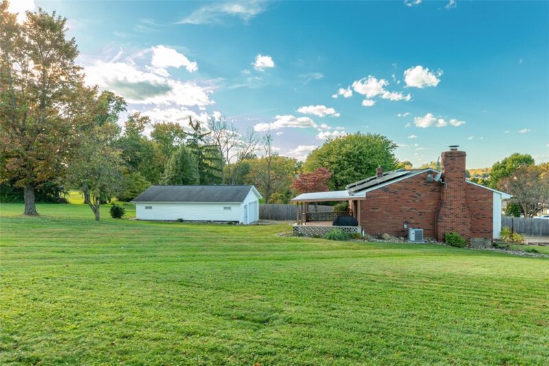 68 Suncrest Dr — photo 8