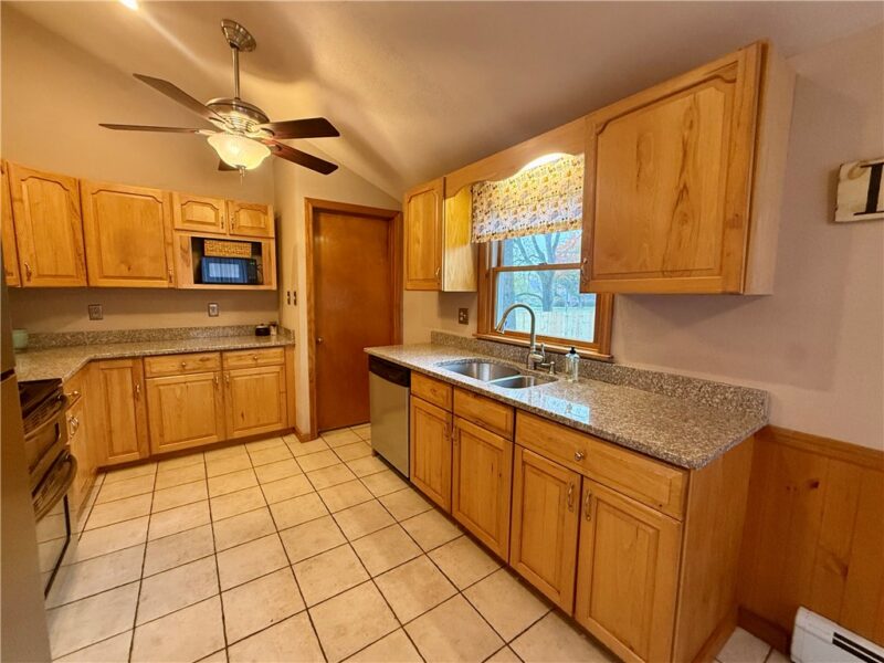 413 Summit Ave — photo 6