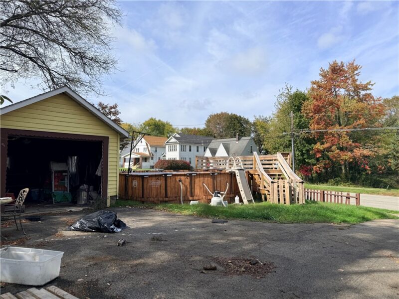 1315 Albert St — photo 7
