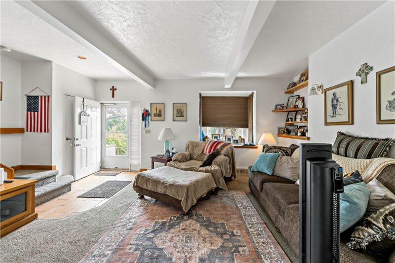 1815 Waite St — photo 2