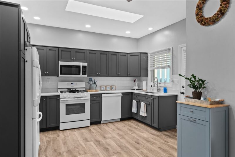 104 Boxwood Ct — photo 5