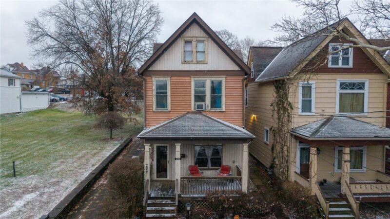 222 N 2nd St — photo 2
