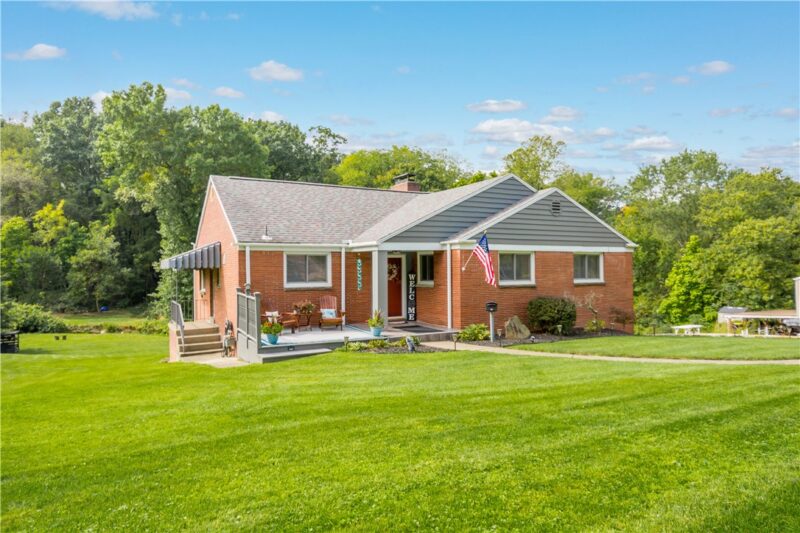 214 Drake Rd — photo 3